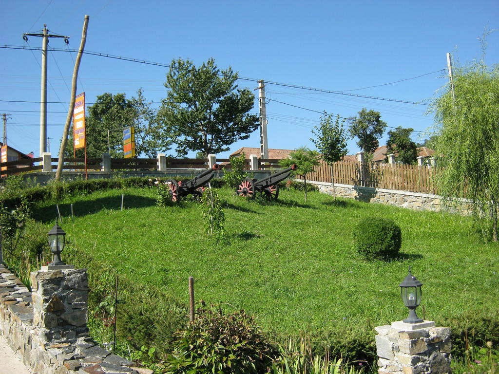 Belvedere Корбени Екстериор снимка